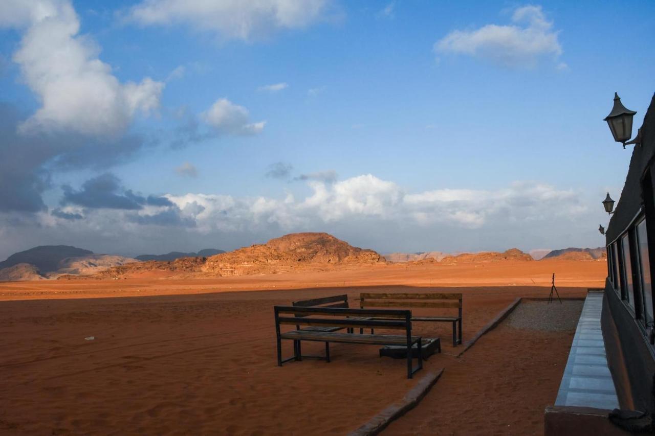 Bedouin Desert Camp Ваді-Рам Екстер'єр фото