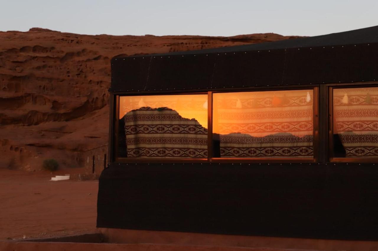 Bedouin Desert Camp Ваді-Рам Екстер'єр фото