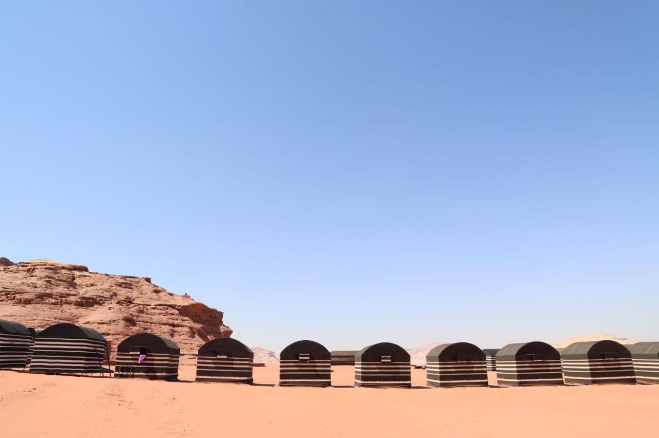 Bedouin Desert Camp Ваді-Рам Екстер'єр фото