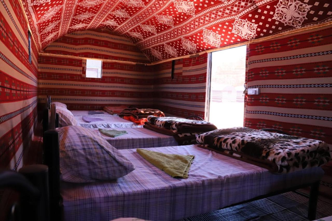 Bedouin Desert Camp Ваді-Рам Екстер'єр фото